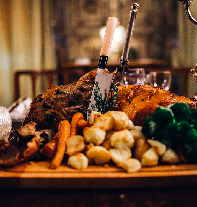 You are currently viewing Simplifying Your Christmas Dinner – Tips and Tricks from the Chefs at Ross & Ross Events